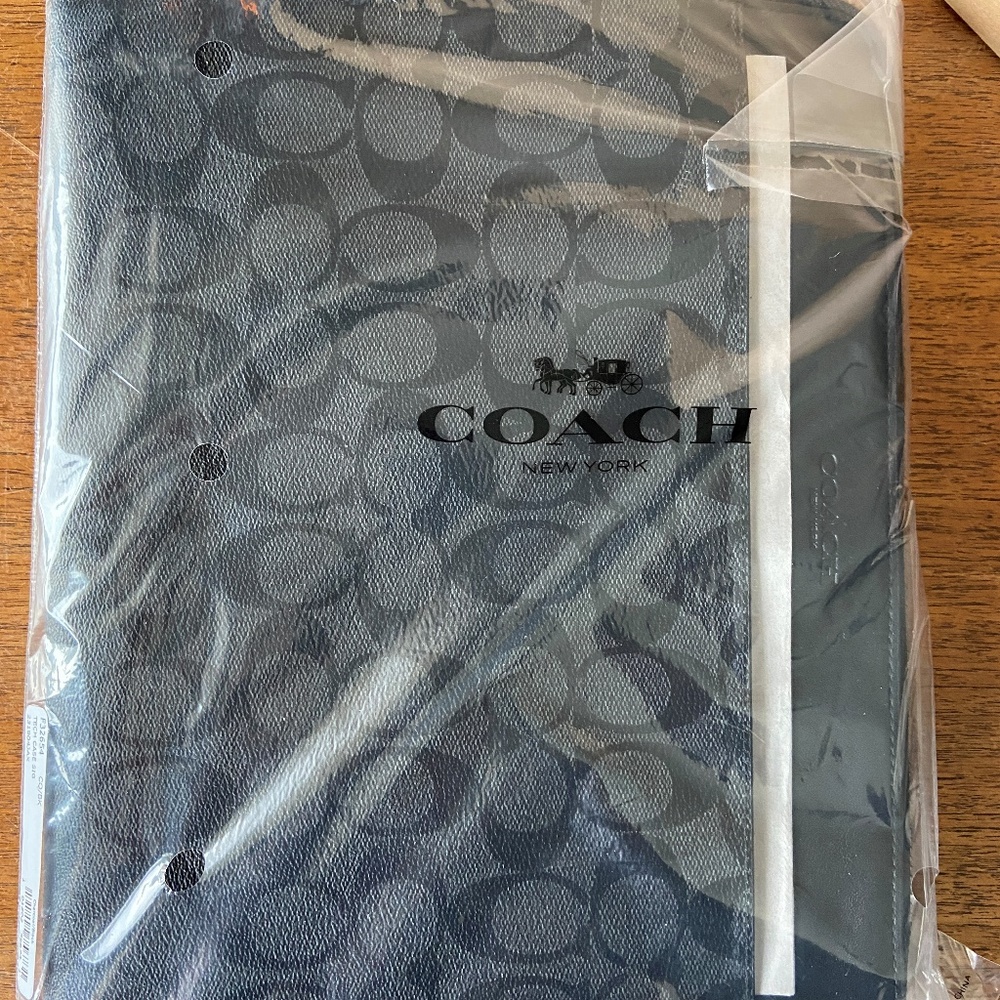 Coach Signature Tablet/Tech Case--NEW!